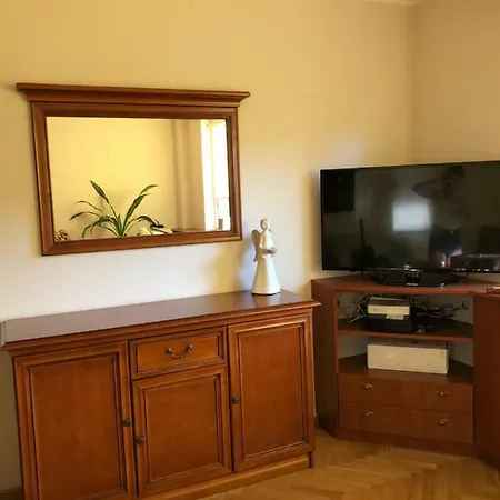 Daire Apartament Pilotow *